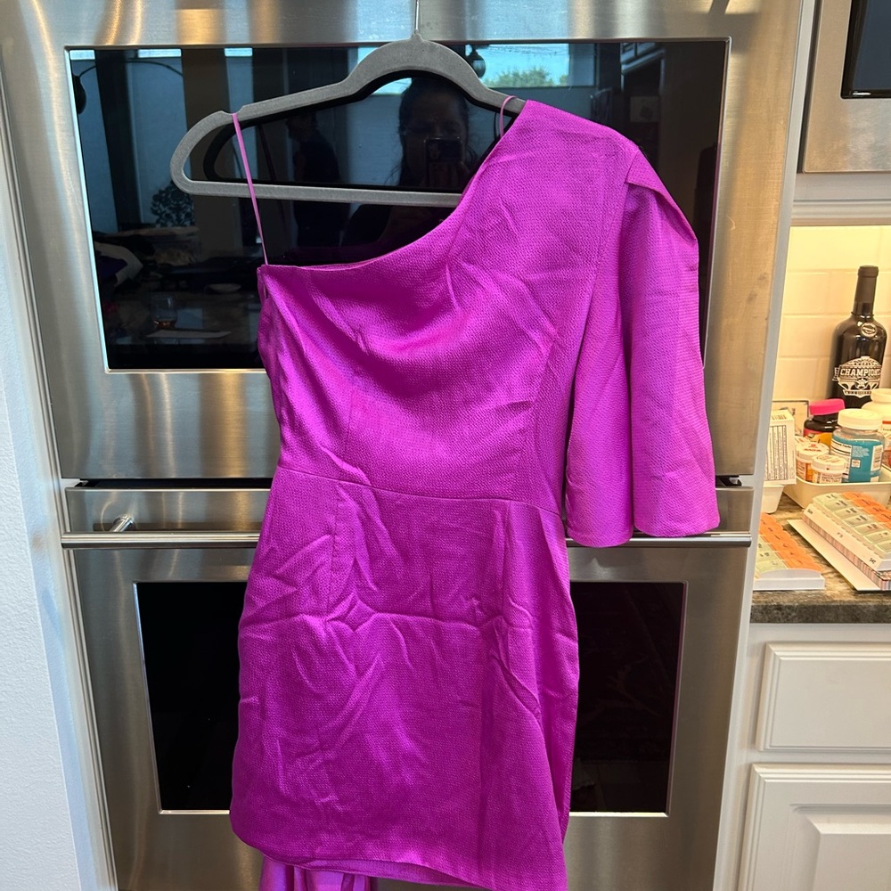 Solace London Pink Ruched One Shoulder dress, size 4, GUC - Picture 4 of 4